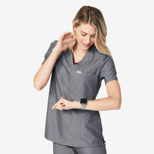 Load image into Gallery viewer, women&#39;s Super Soft - Shortsleeve V-Neck Underscrub
